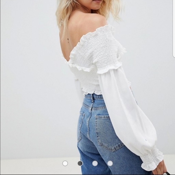 Boohoo Shirred Bardot Top - Picture 4 of 10